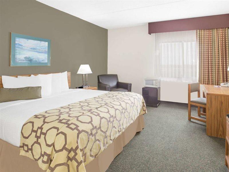 Baymont By Wyndham Janesville Eksteriør billede